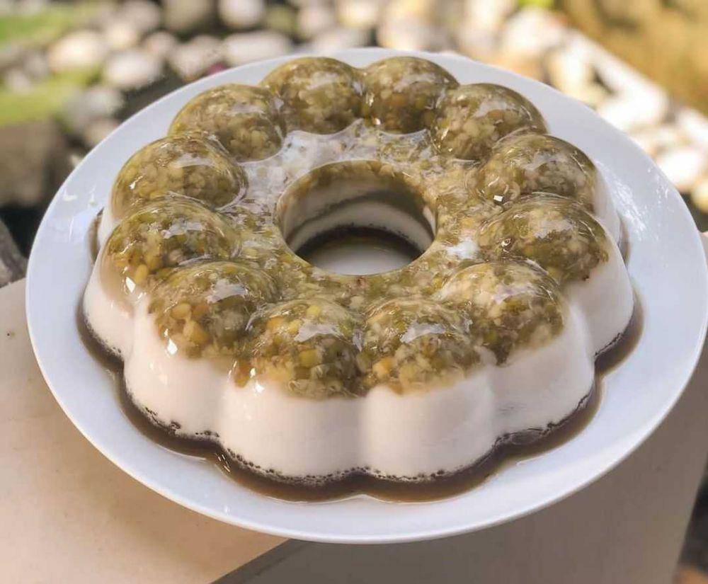 Puding kacang hijau (instagram.com/milofoodiary)