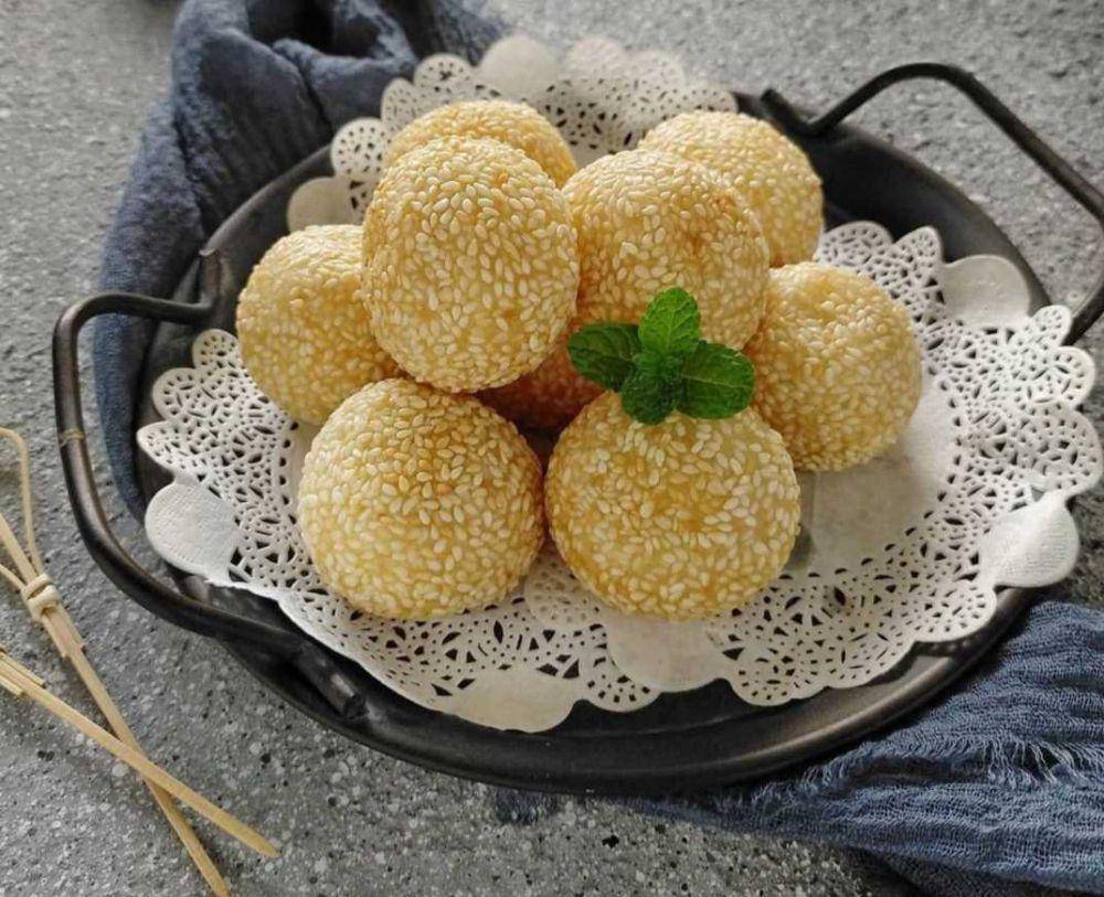 Onde-onde (instagram.com/sabrina_sania)