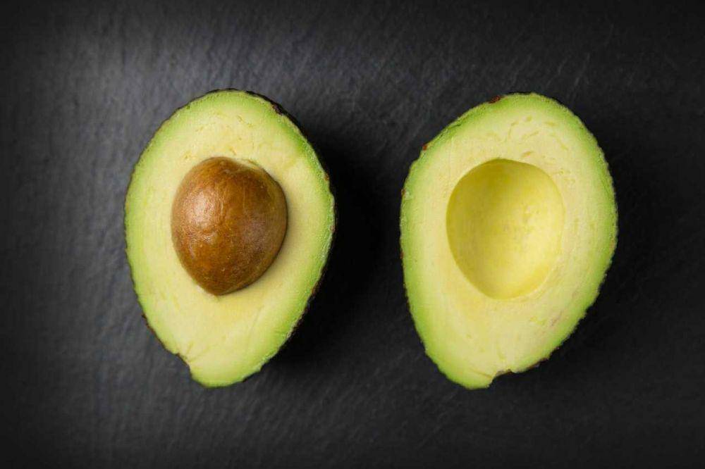 ilustrasi buah alpukat (pexels.com/Foodie Factor)