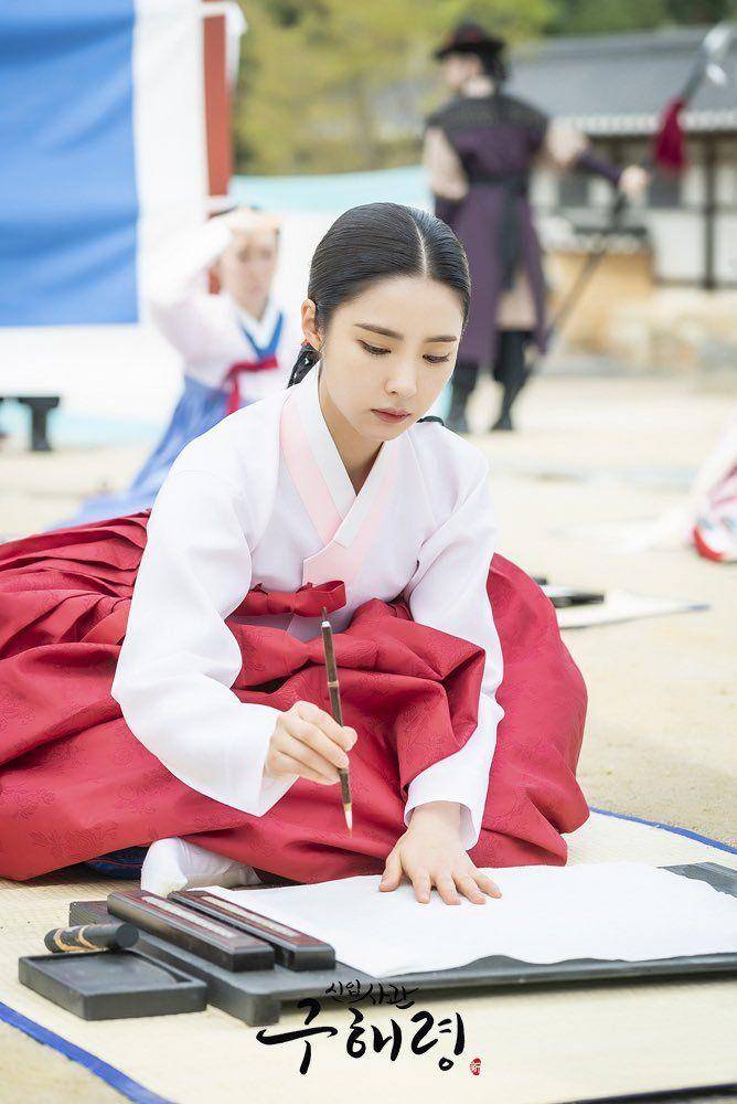 potret Shin Se Kyung (hancinema.net)
