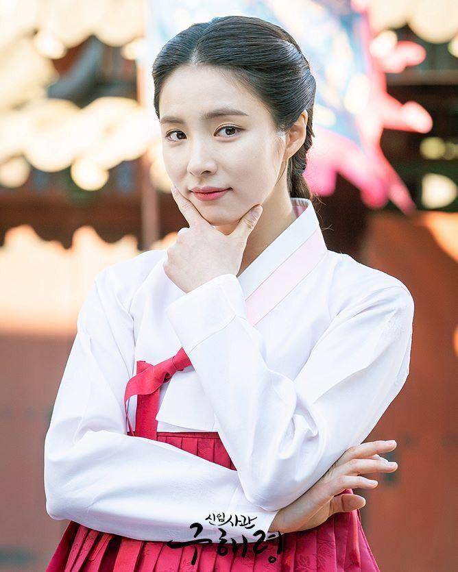 potret Shin Se Kyung (hancinema.net)