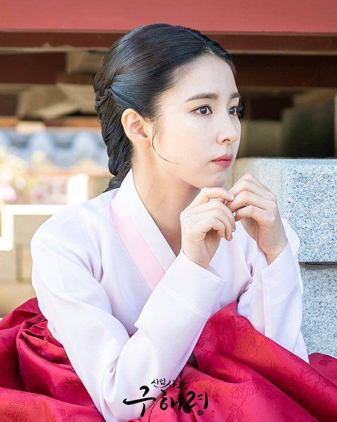 potret Shin Se Kyung (hancinema.net)