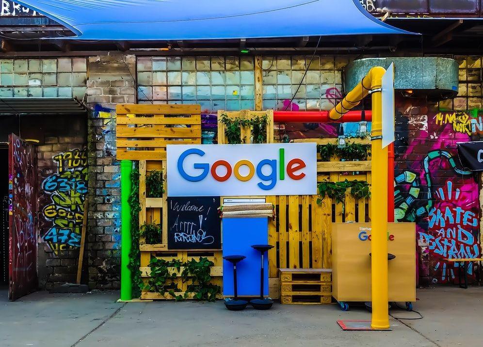 Kerja di Rumah Permanen, Gaji Karyawan Google Dipotong