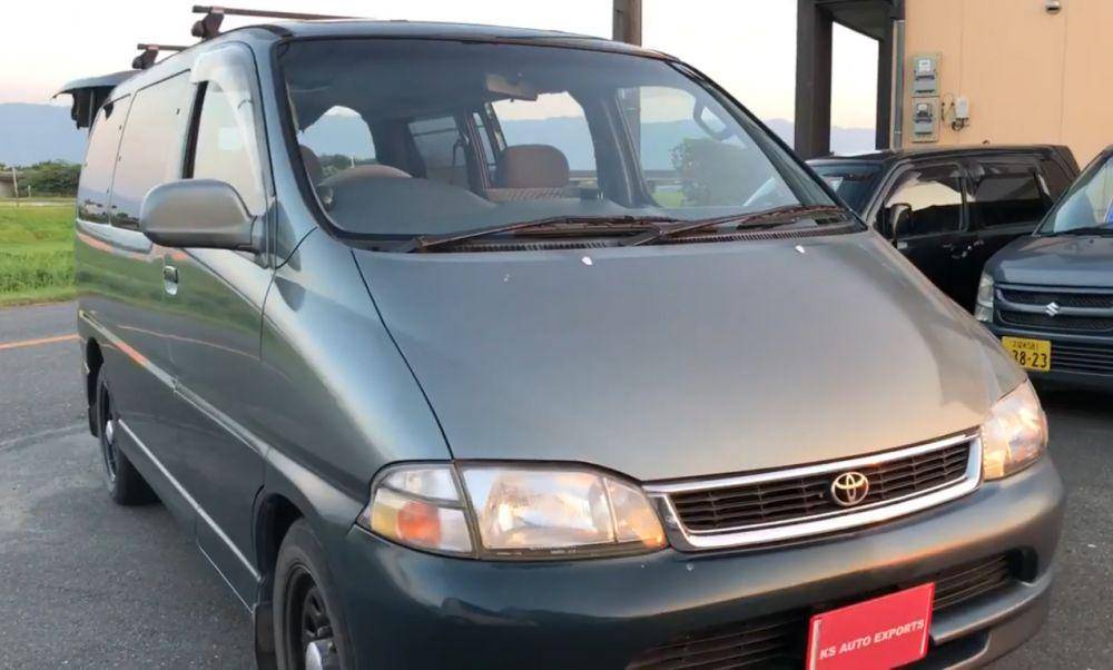 Toyota Granvia Green 1256 (youtube.com/KS AUTO EXPORTS)