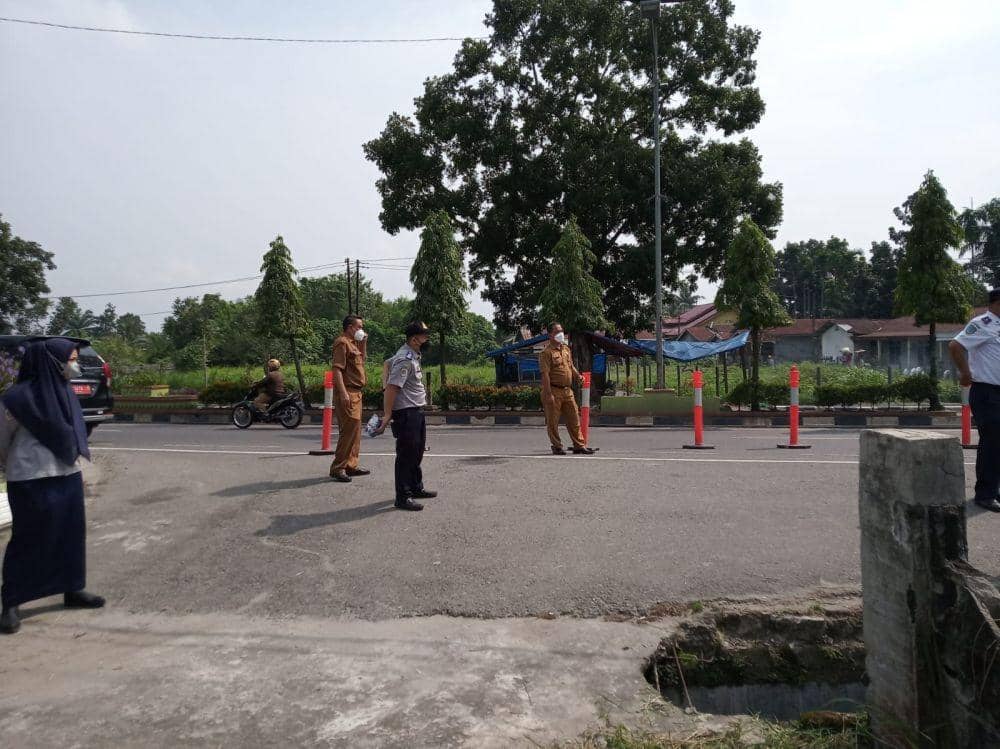 Titik lokasi penyekatan yang diberlakukan di dalam inti kota binjai dan perbatasan (IDN Times/ Bambang Suhandoko)