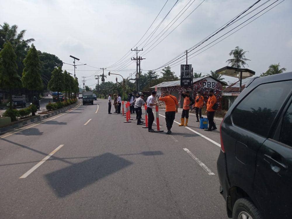 Titik lokasi penyekatan yang diberlakukan di dalam inti kota binjai dan perbatasan (IDN Times/ Bambang Suhandoko)