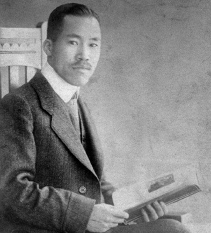 potret Hakaru Hashimoto (knowyourthyroid.com)