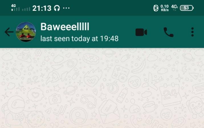 nama pacar di kontak (twitter.com/pangeranmalam)