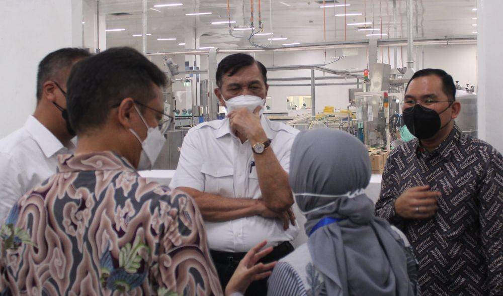 Melihat kondisi operasional di pusat R&D Paragon (Dok. Paragon)