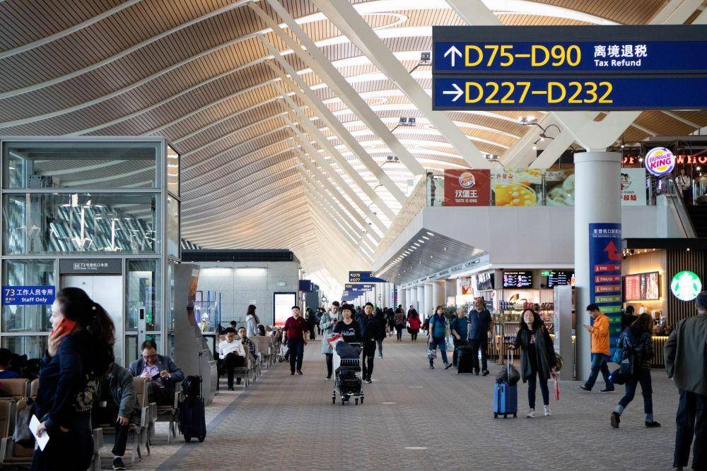 Shanghai Pudong International Airport (rebellioustourist.com)