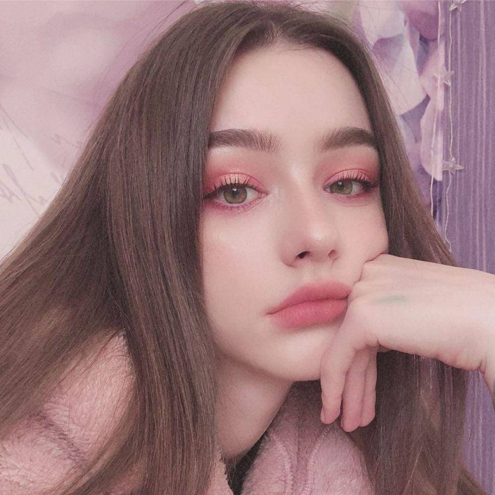 Dasha Taran (instagram.com/taaarannn)