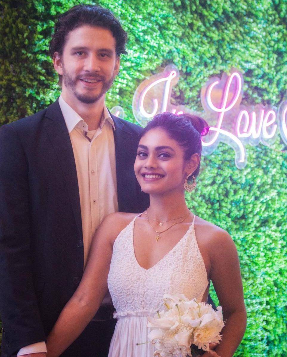 Sreejita De, pemain Uttaran, dan pacar bulenya (instagram.com/sreejita_de)