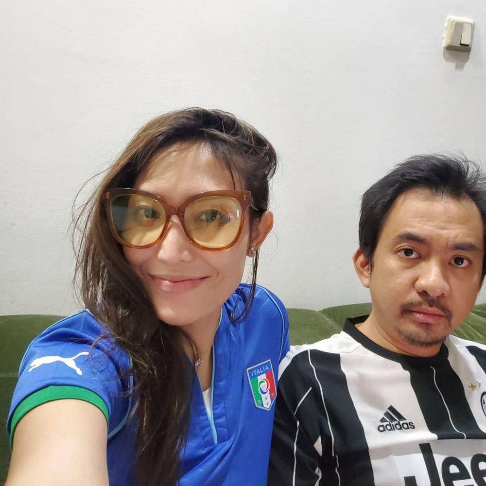 Ayu Dewi dan Regi Datau (instagram.com/mrsayudewi)