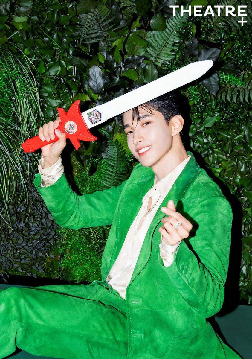 DK SEVENTEEN (m.post.naver.com/시어터플러스)
