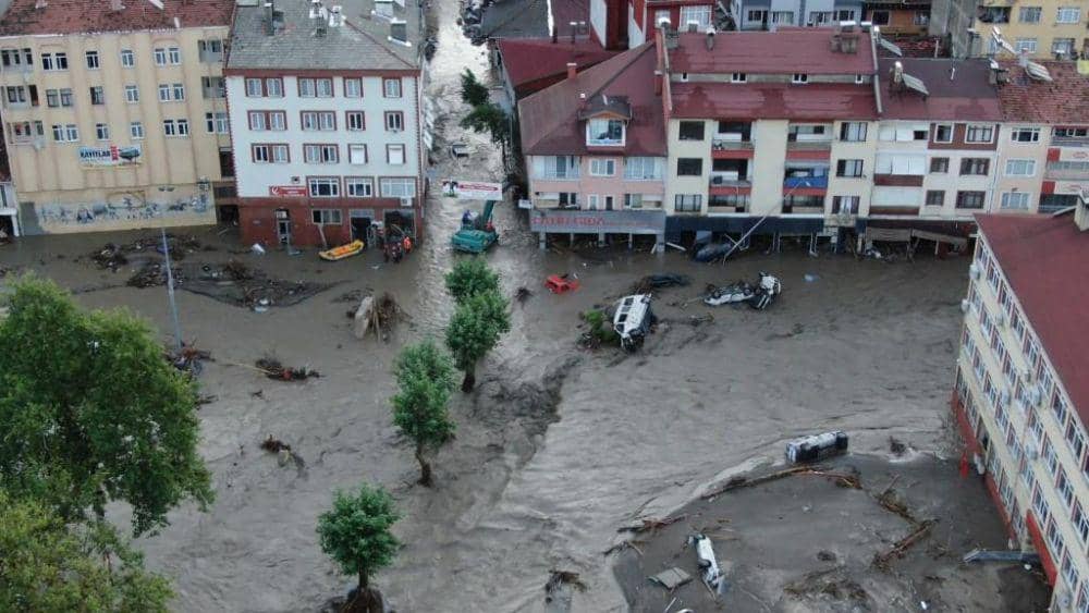 Pemandangan dari udara salah satu sudut provinsi Kastamonu, provinsi yang paling parah dihantam banjir. (Twitter.com/Haber Global)