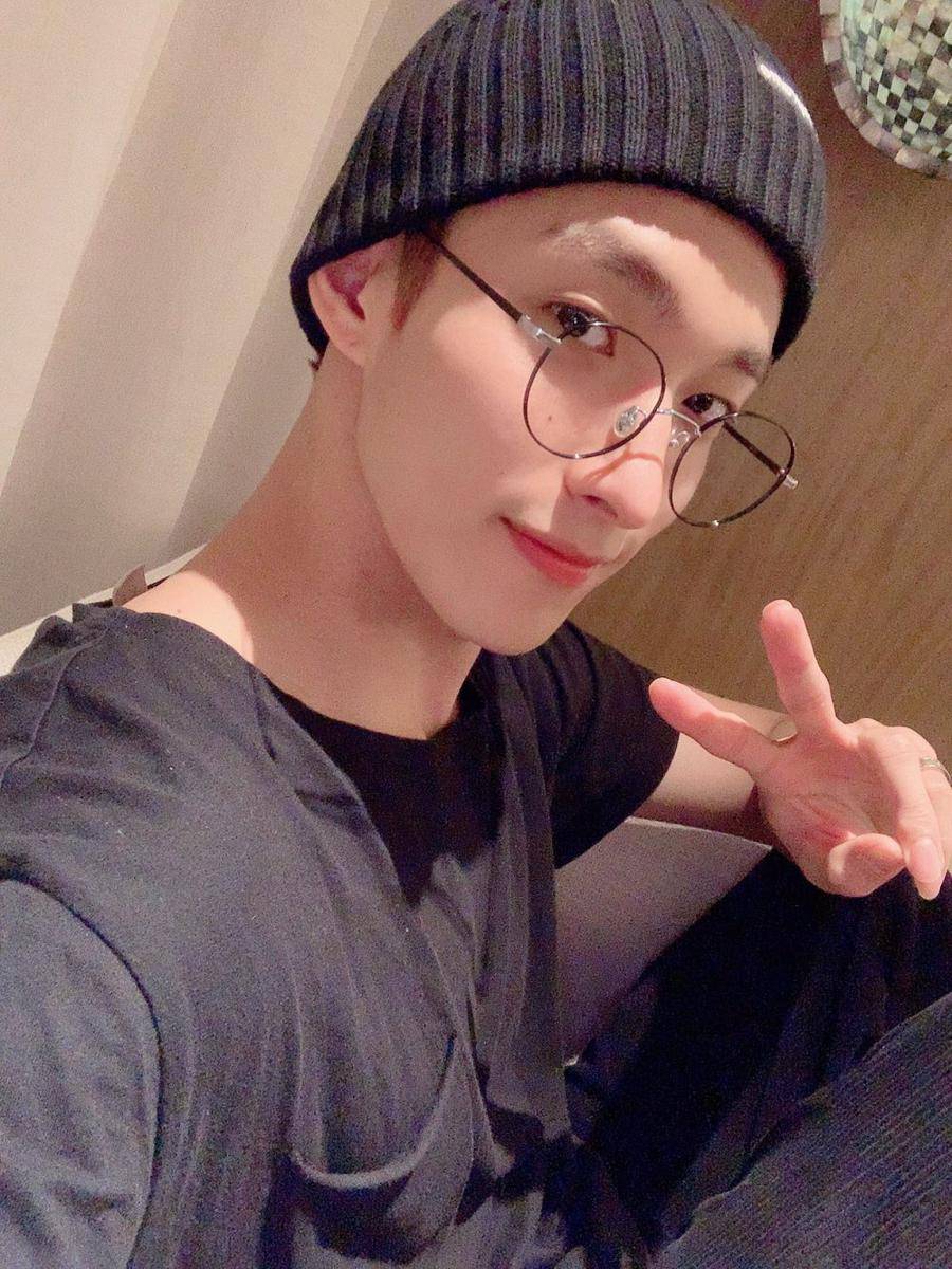 DK SEVENTEEN (twitter.com/pledis_17)