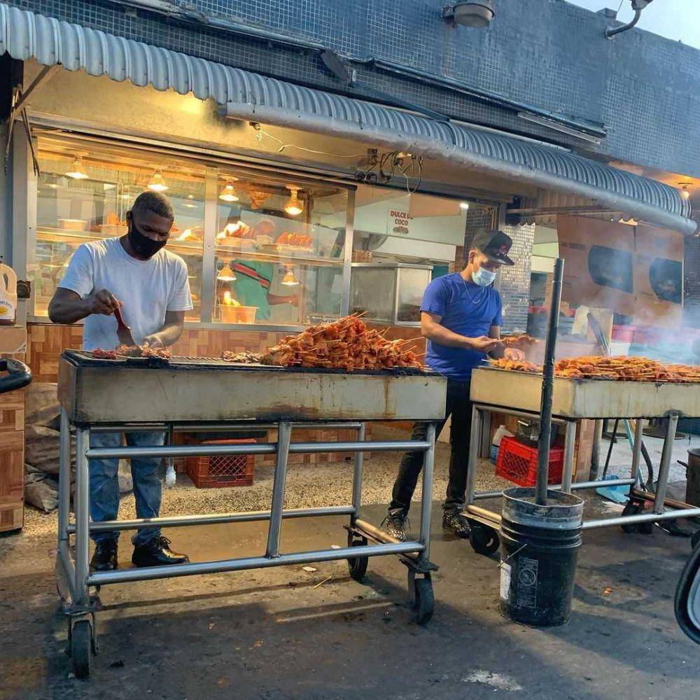 kios jajanan di Puerto Rico (instagram.com/mypuertoricoconcierge)
