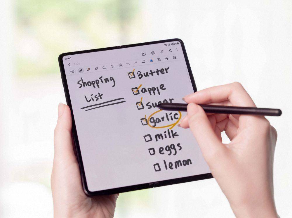 Samsung Galaxy Z Fold3 5G & S Pen (Dok. Samsung)