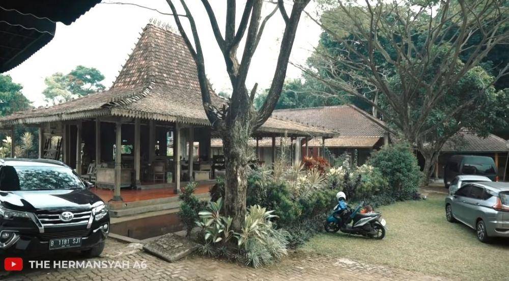 potret vila Ahmad Dhani (youtube.com/The Hermansyah A6)