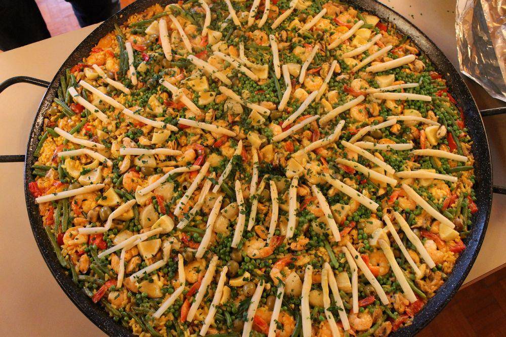 ilustrasi spinach paella (pixabay.com/mariella1972)