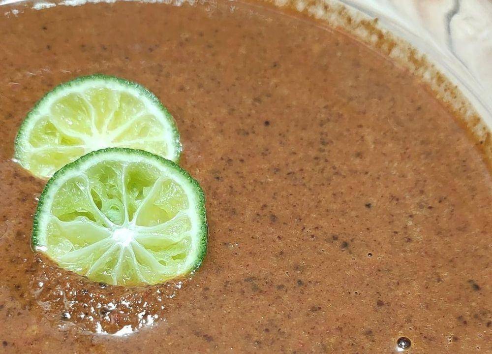 Sambal kacang (instagram.com/vivirikas)