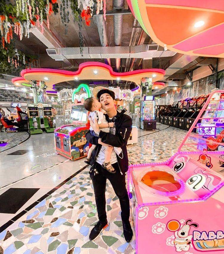 Zikri dan anak (Instagram.com/zikridaulay1)