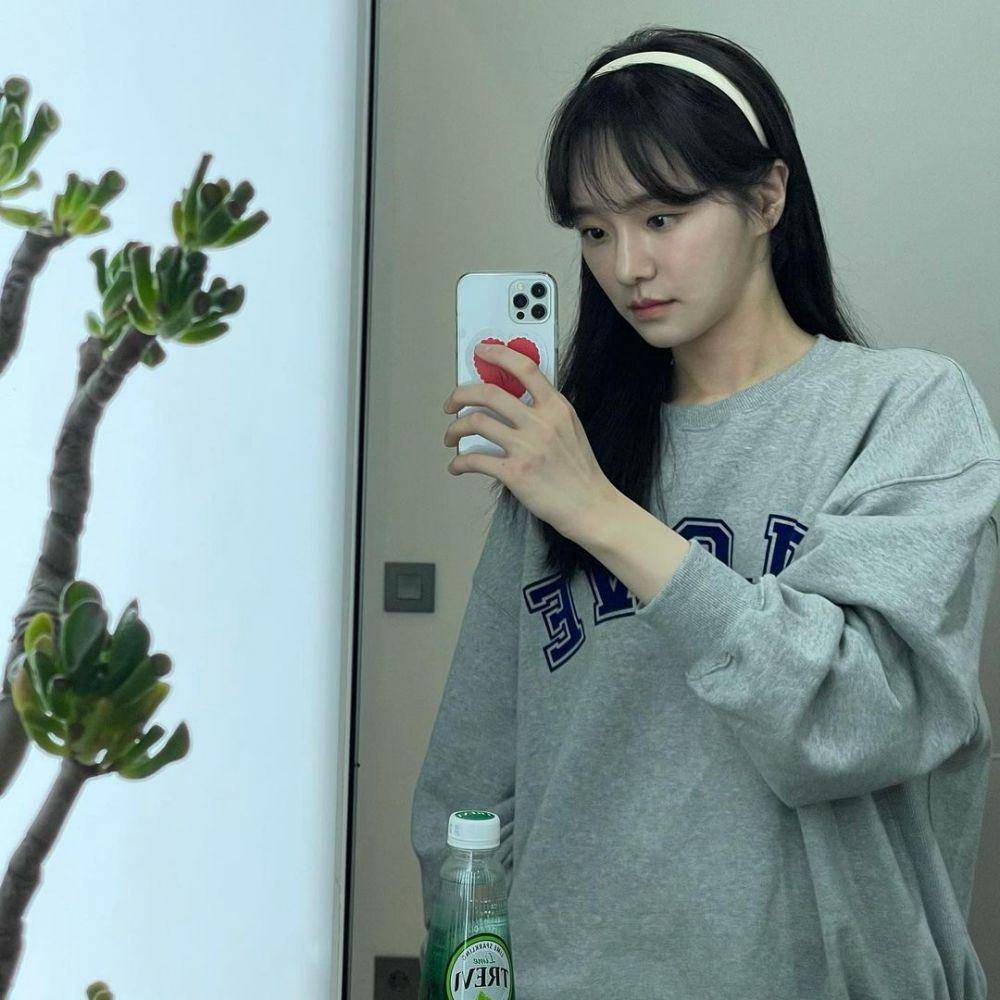 Park Gyu Young (instagram.com/lavieenbluu)