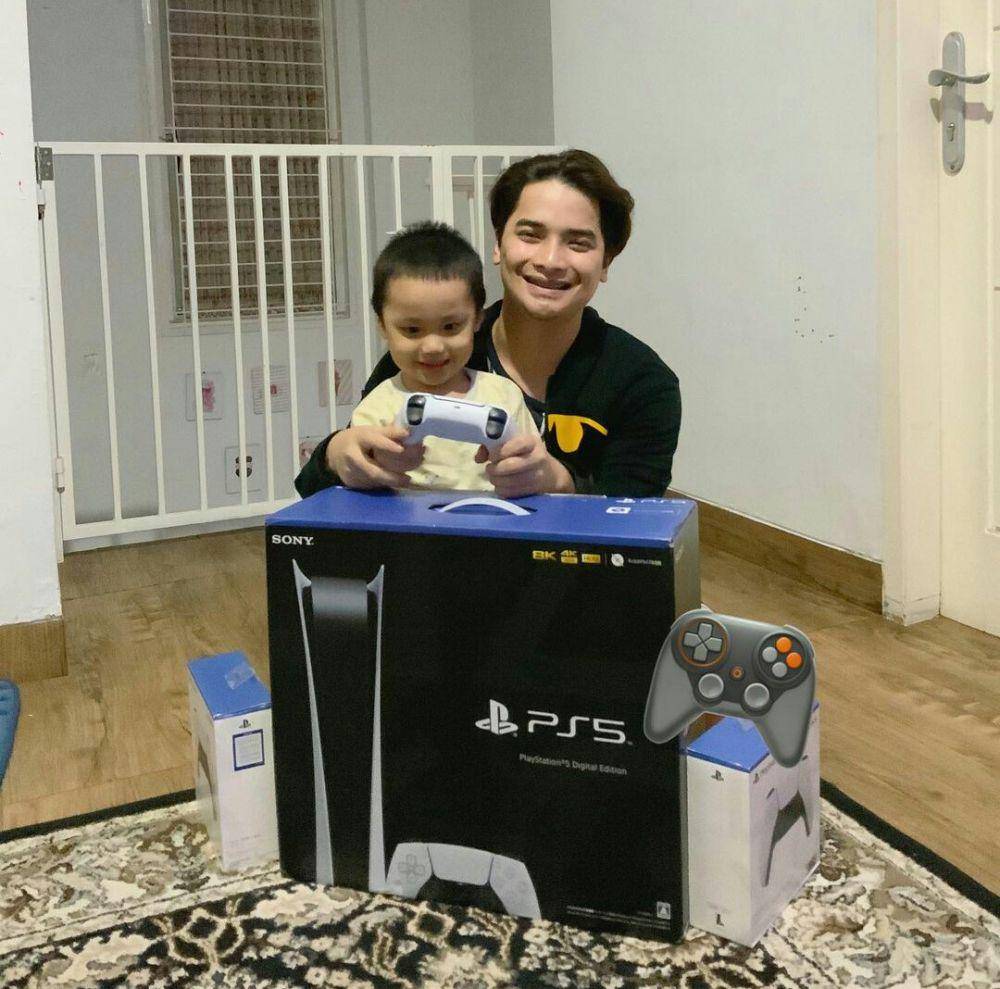 Alvin Faiz (instagram.com/alvin_411)