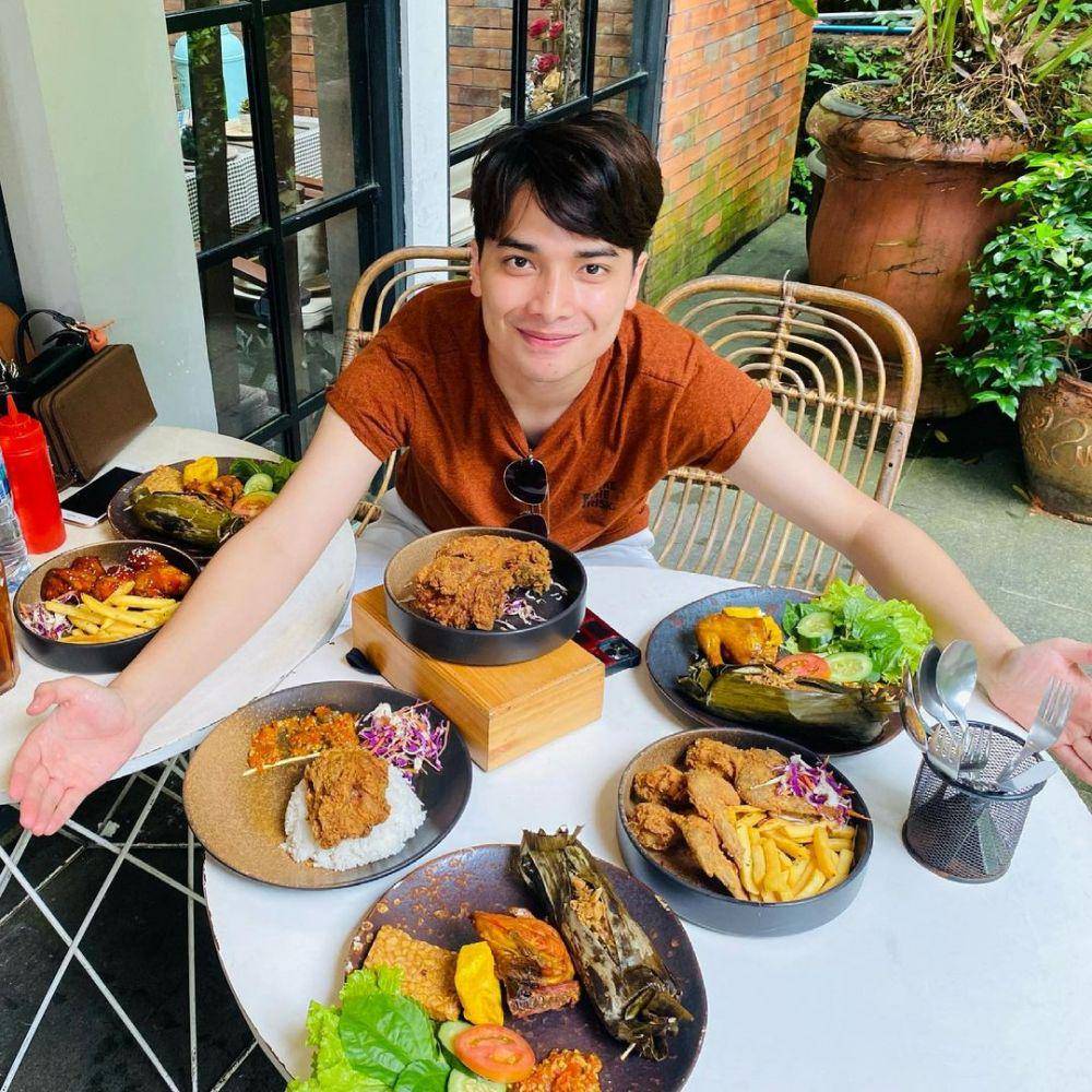 Alvin Faiz, (instagram.com/alvin_411)