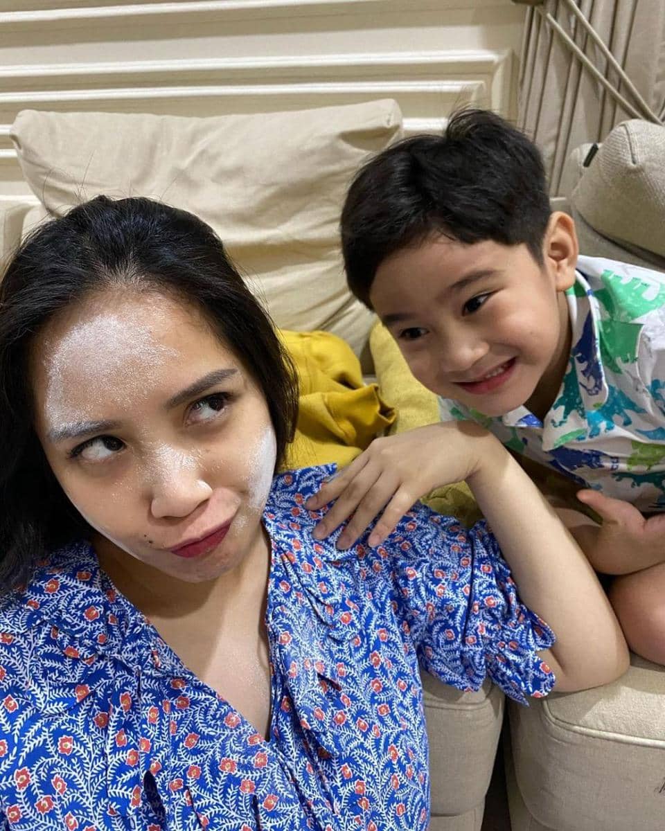 Nagita Slavina dan Rafathar (instagram.com/raffinagita1717)
