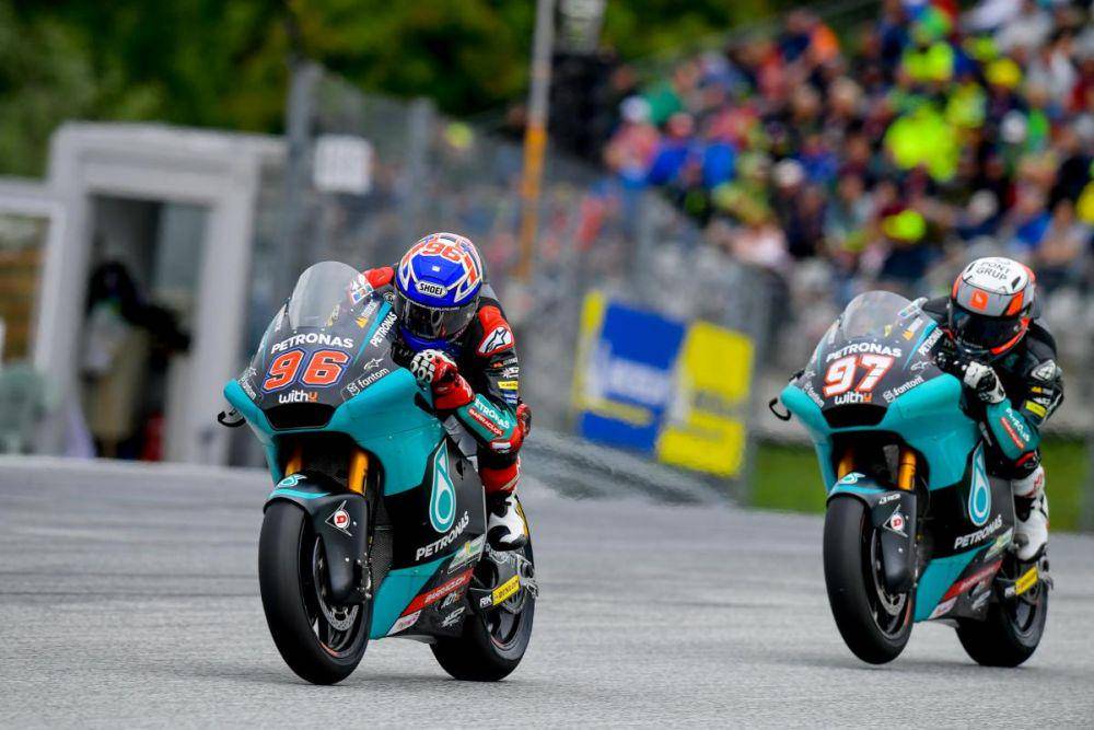 Pembalap Petronas Sprinta Racing Xavi Vierge dan Jake Dixon (motogp.com)