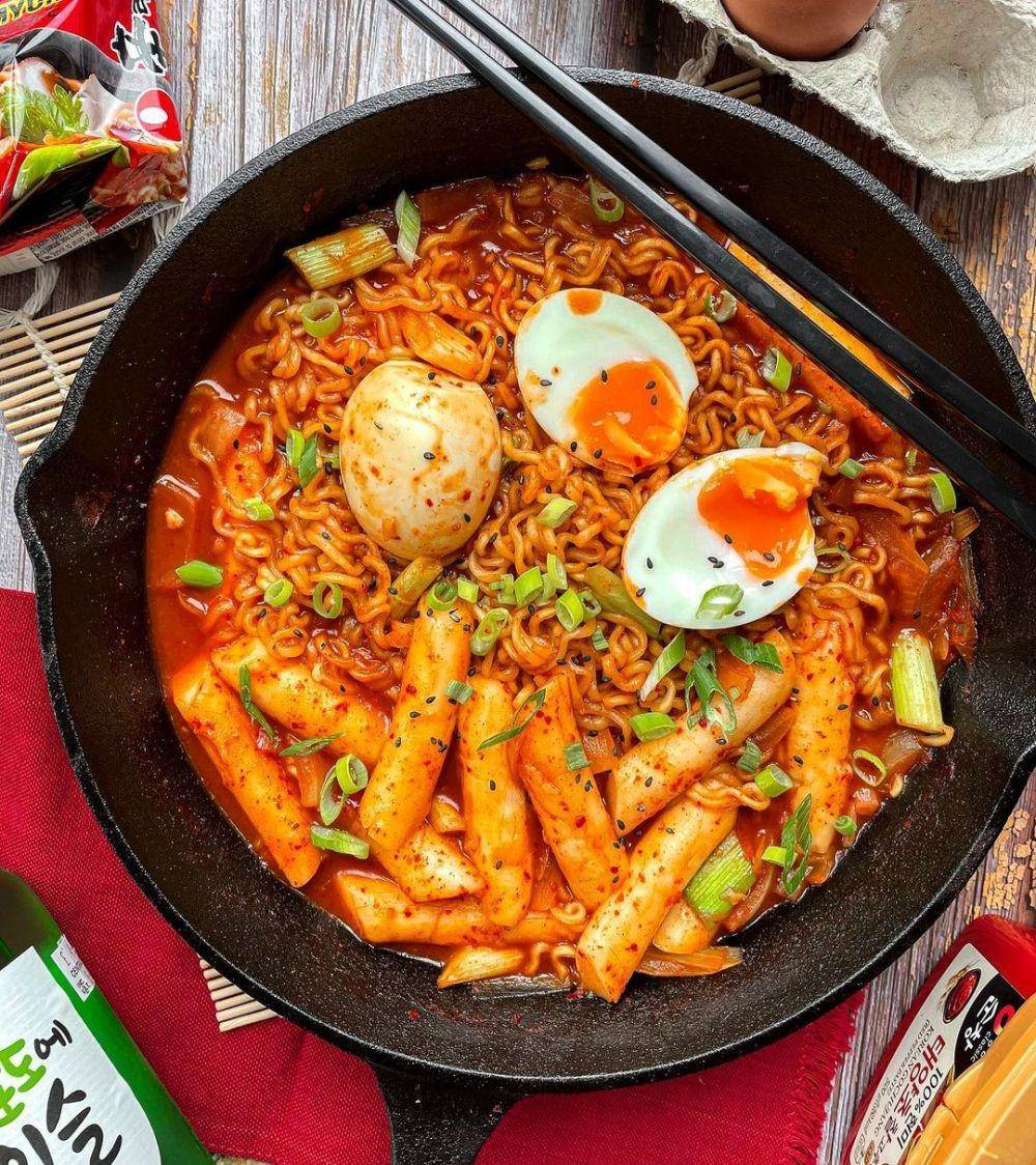 Rabokki (instagram.com/thatfoodiejess)