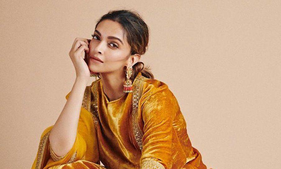 Memukau, 9 Penampilan Paling Ikonik Deepika Padukone di Film
