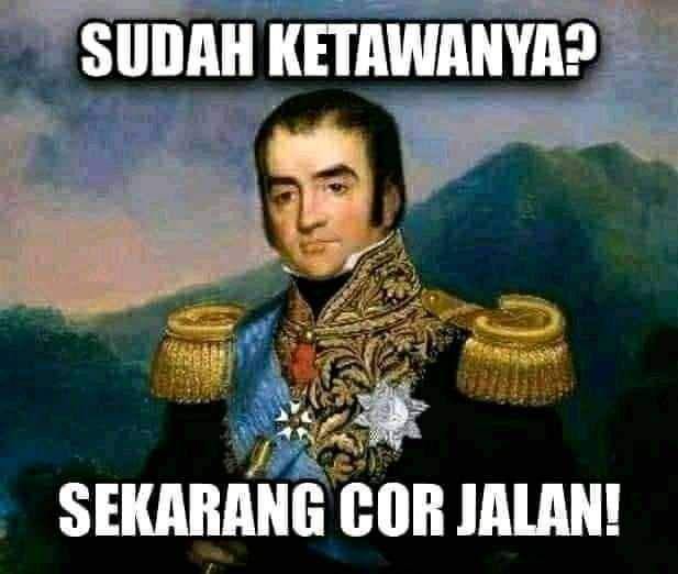 meme buku IPS (twitter.com/baeecandy_)