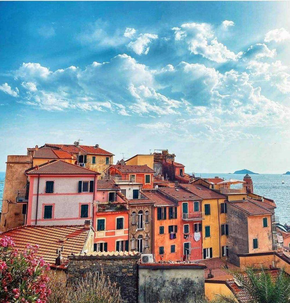 sudut desa Tellaro (instagram.com/meteo_limet)