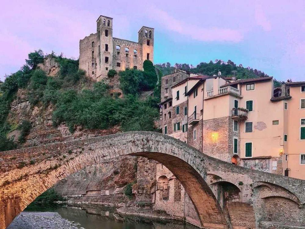 Rahasia! Ini 9 Potret Keindahan Desa Tersembunyi di Italia