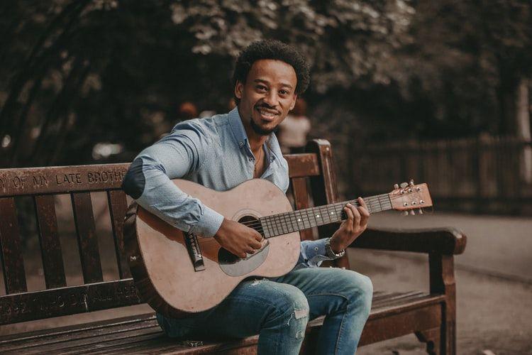 10 Aplikasi Kunci Gitar Terbaik dan Terlengkap di Play Store, Cek Yuk!