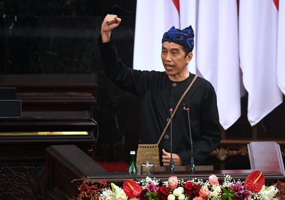 Filosofi di Balik Pakaian Adat Baduy yang Dikenakan Jokowi