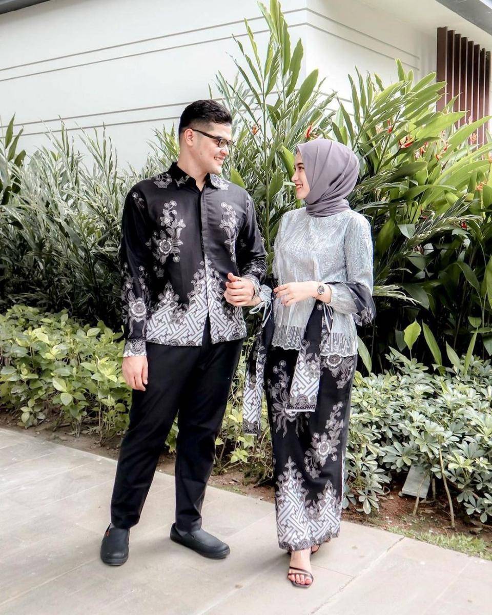 Kebaya kondangan sarimbit. (instagram.com/syaninditananda)