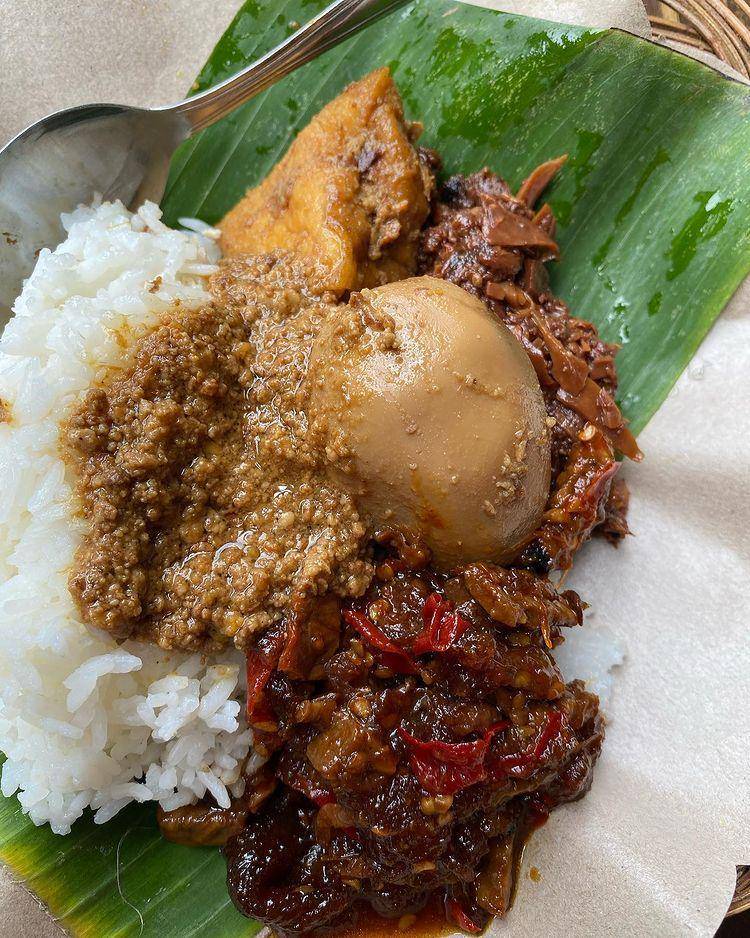 Gudeg Mbah Lindu Sastrowijayan (instagram.com/rekomendindri)