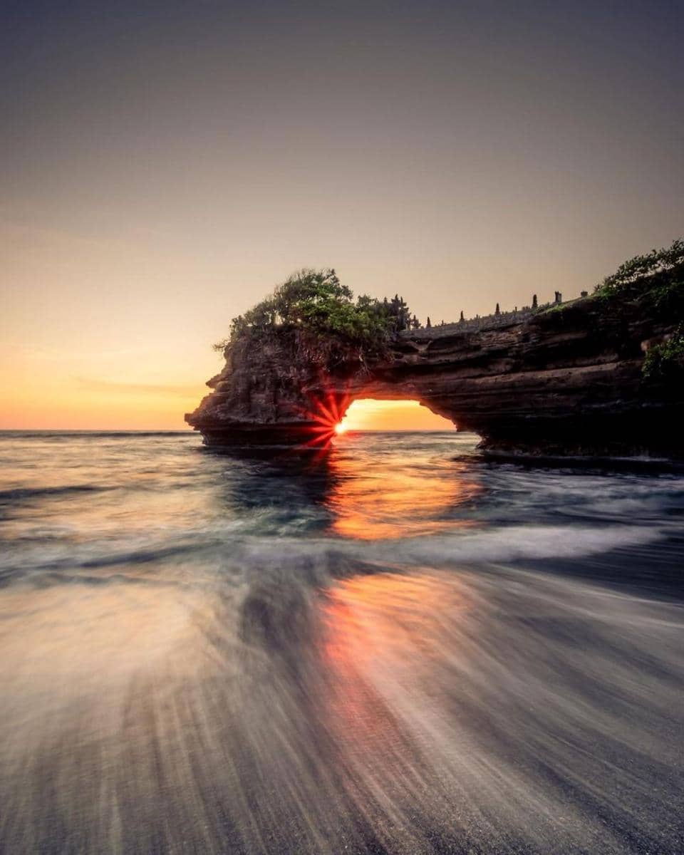 Tanah Lot (instagram.com/adiwijayahadinoto)