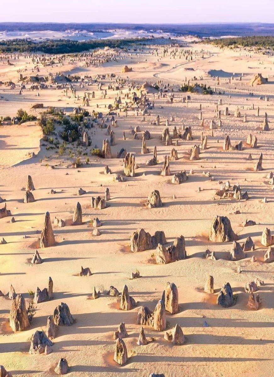 Pinnacles (instagram.com/perth_life)