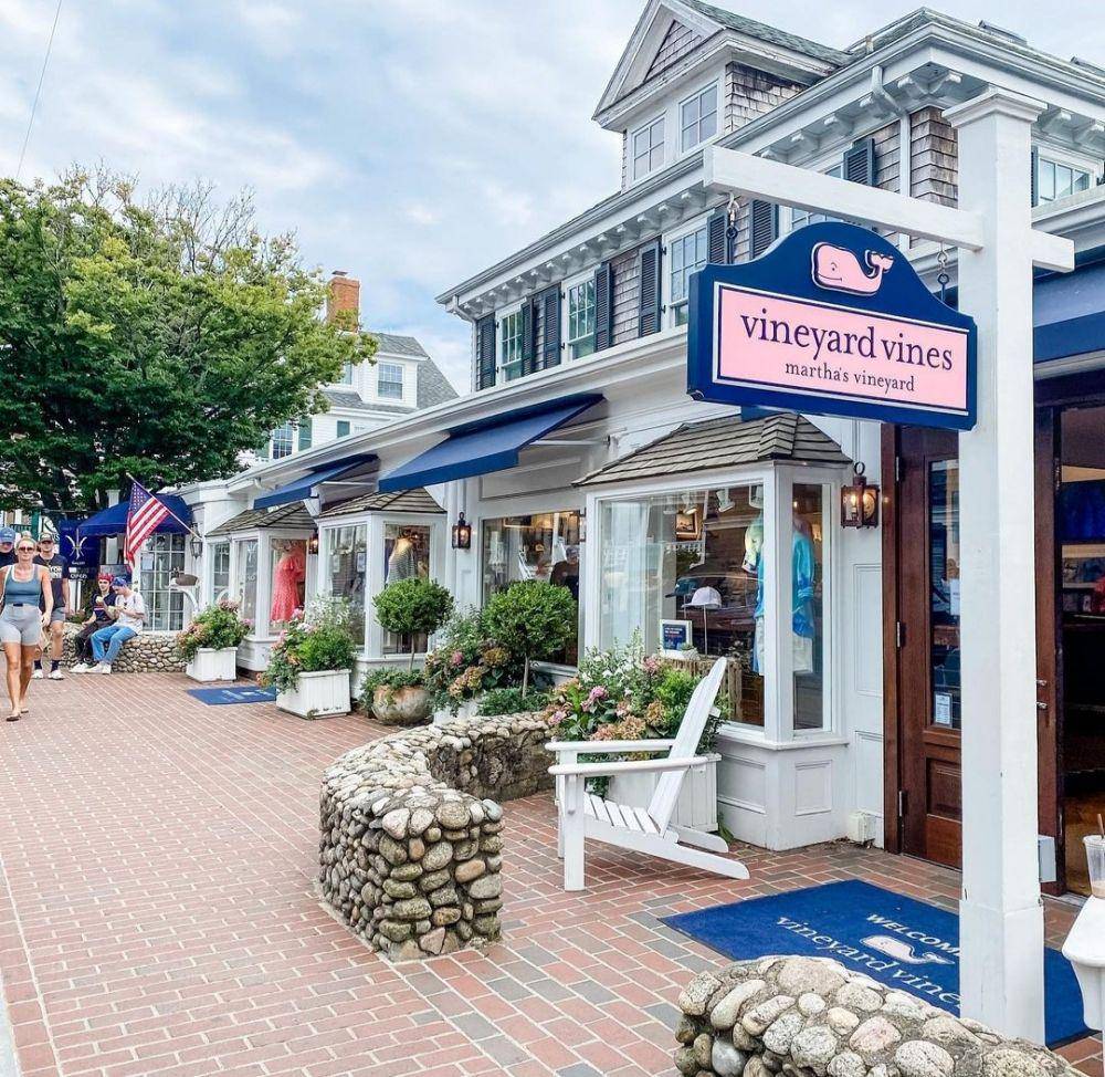 Edgartown (instagram.com/summeronmv)