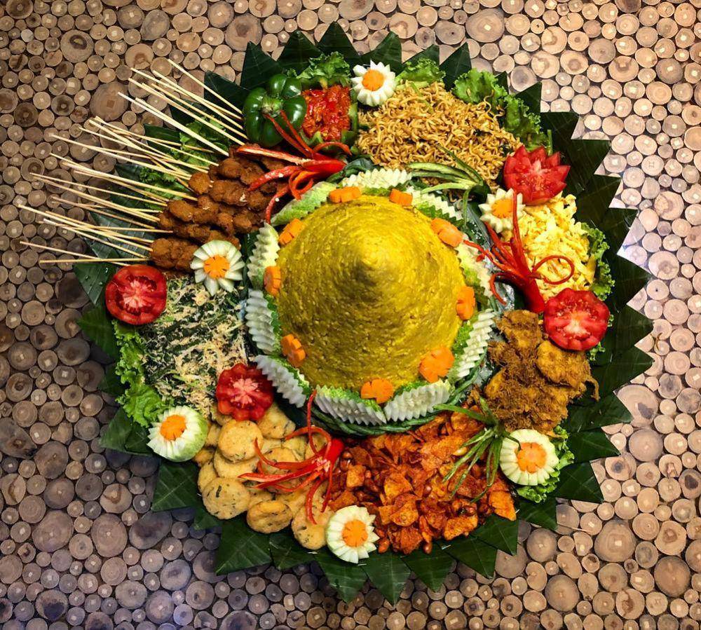 Ilustrasi nasi tumpeng (instagram.com/anitawijanto)