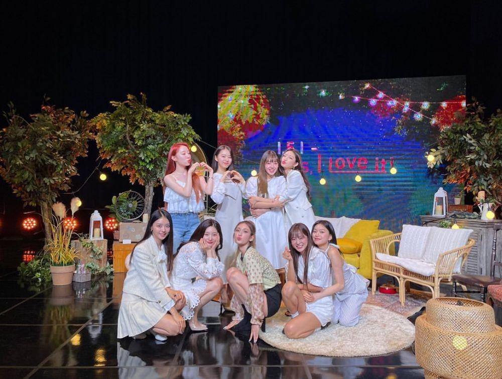 I.O.I Reunite to celebrate Their Anniversary (onehallyu.com)