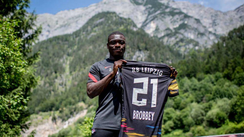 Brian Brobbey (espldaily.com)
