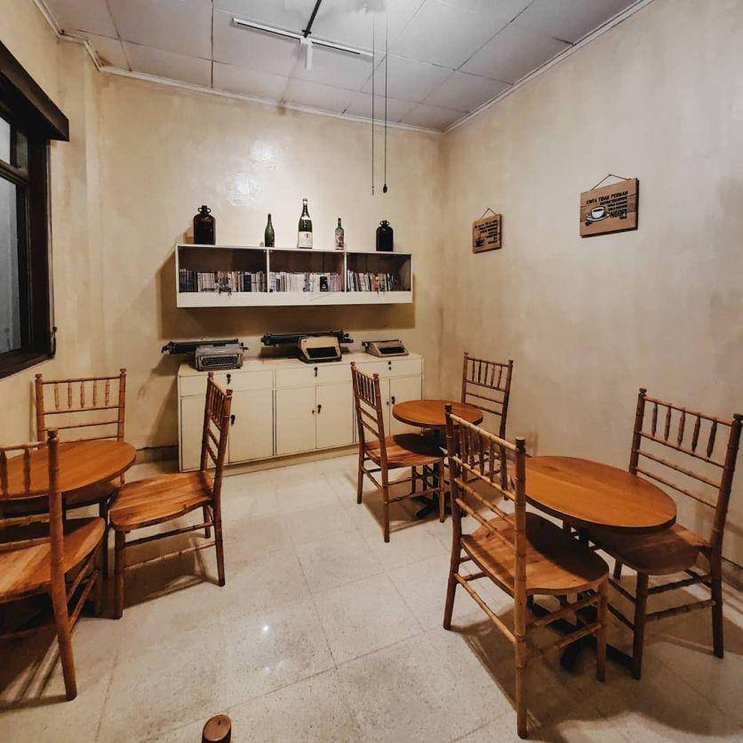 KoffiTea'seMe (instagram.com/coffeeteaseme)