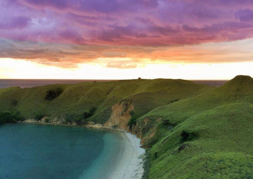 puncak bukit Gili Laba (instagram.com/aharisafandi)