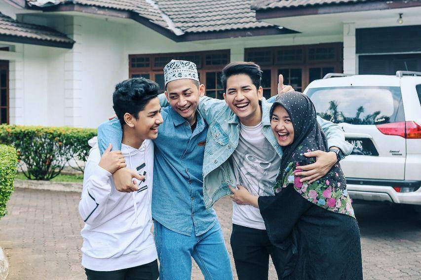 Daulay bersaudara (instagram.com/zikridaulay1)
