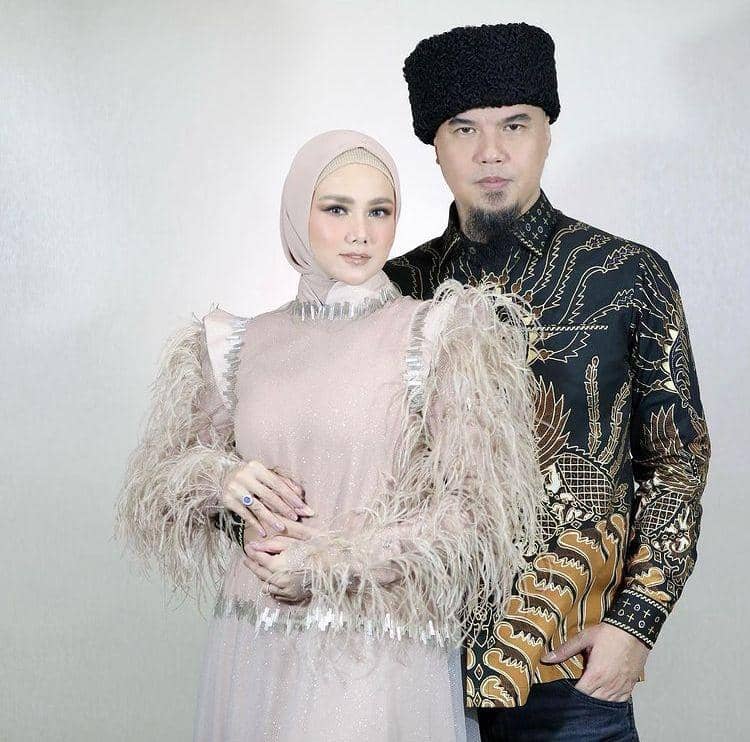 (instagram.com/mulanjameela1)